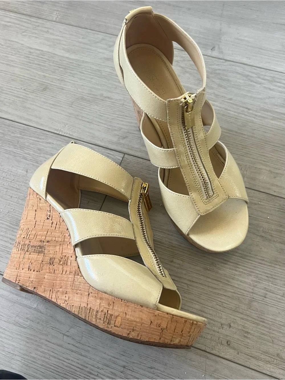 Michael Kors Genuine Leather Cream Cork Wedge Peeptoe Sandals 7